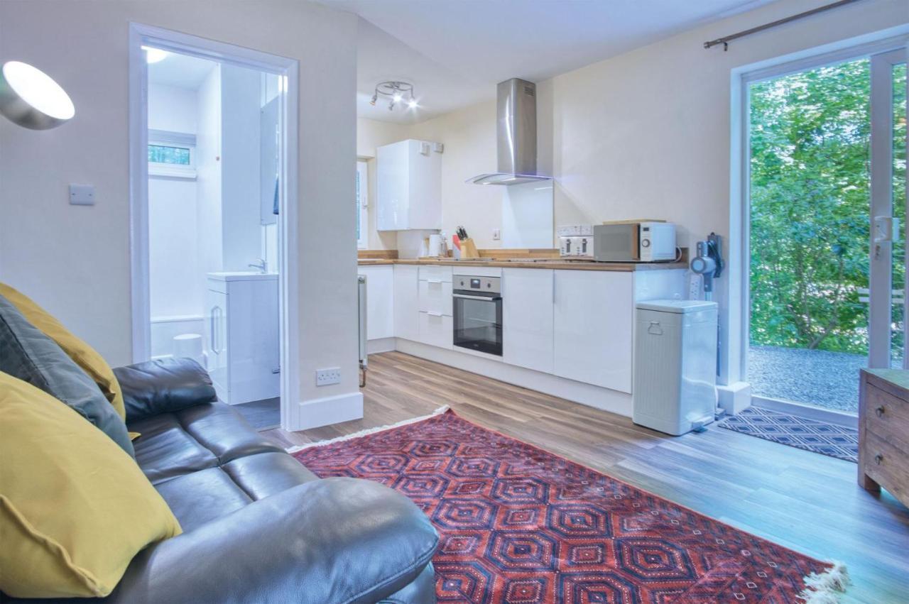 Croft Court - 1 Bedroom Apartment - Tenby Εξωτερικό φωτογραφία