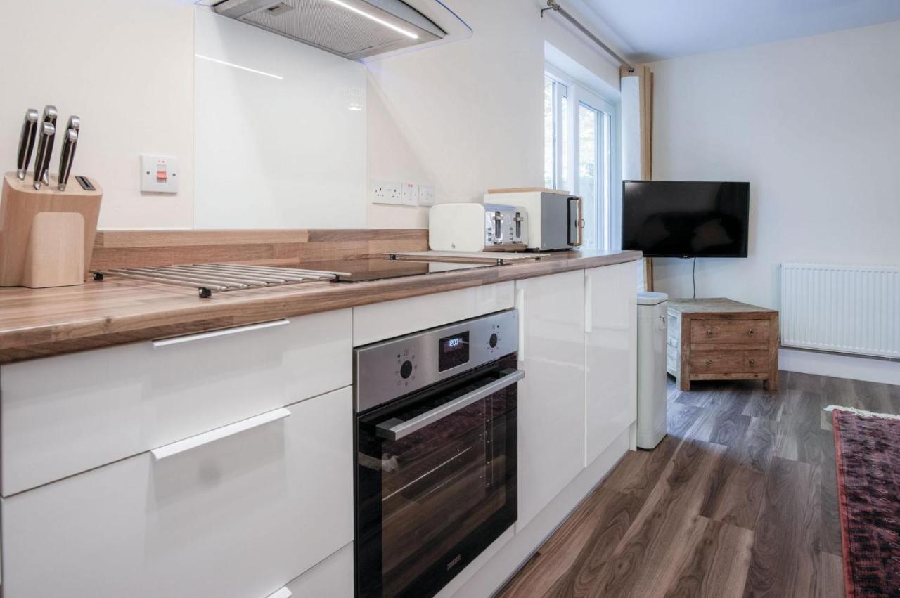 Croft Court - 1 Bedroom Apartment - Tenby Εξωτερικό φωτογραφία